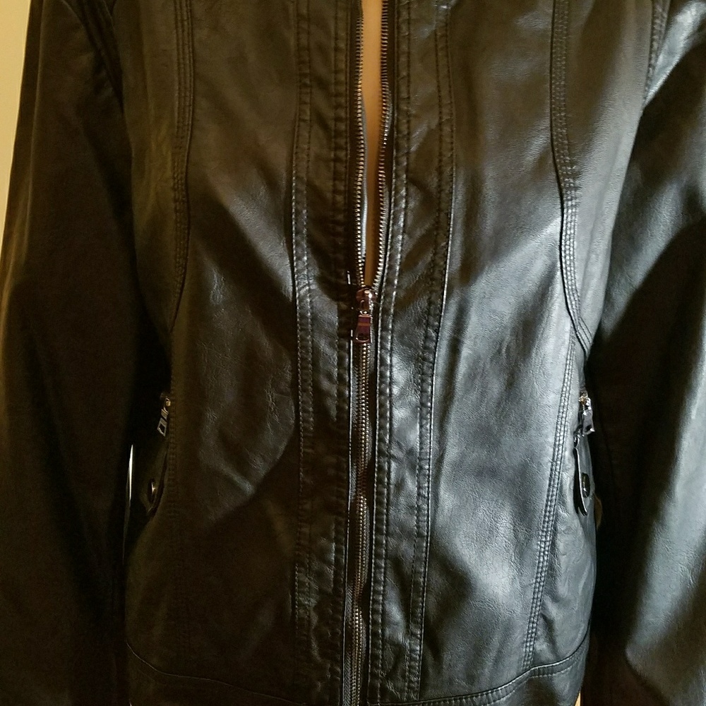 Gallery New York Woman's Jacket